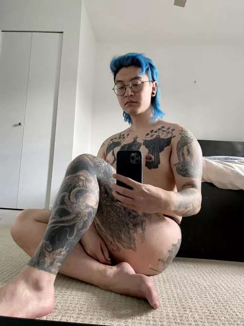 It’s always hard to fit every tattoo in a photo 😂