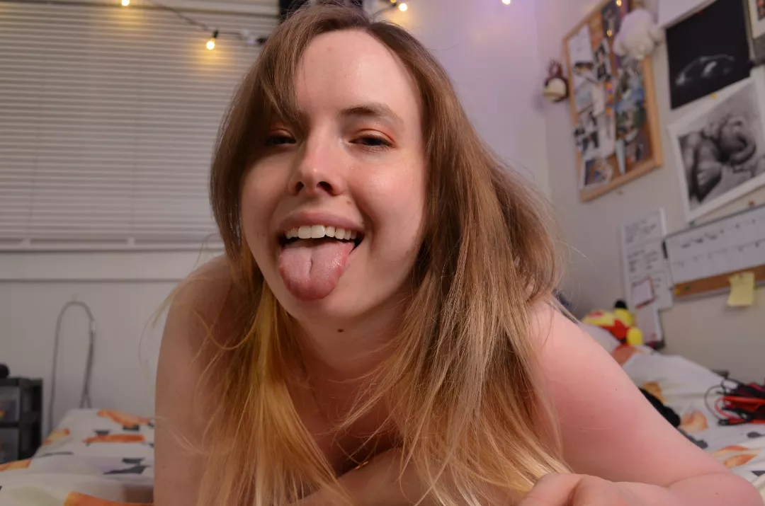 Let me show you how good I am with my tongue (oc)