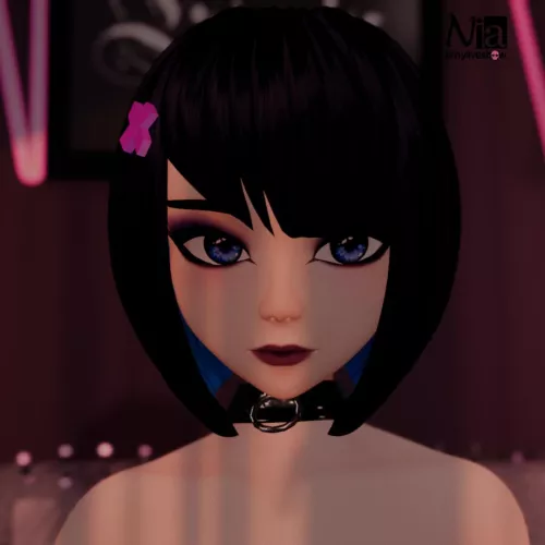 Look into my puppy eyes 💙 https://chaturbate.com/emyliveshow