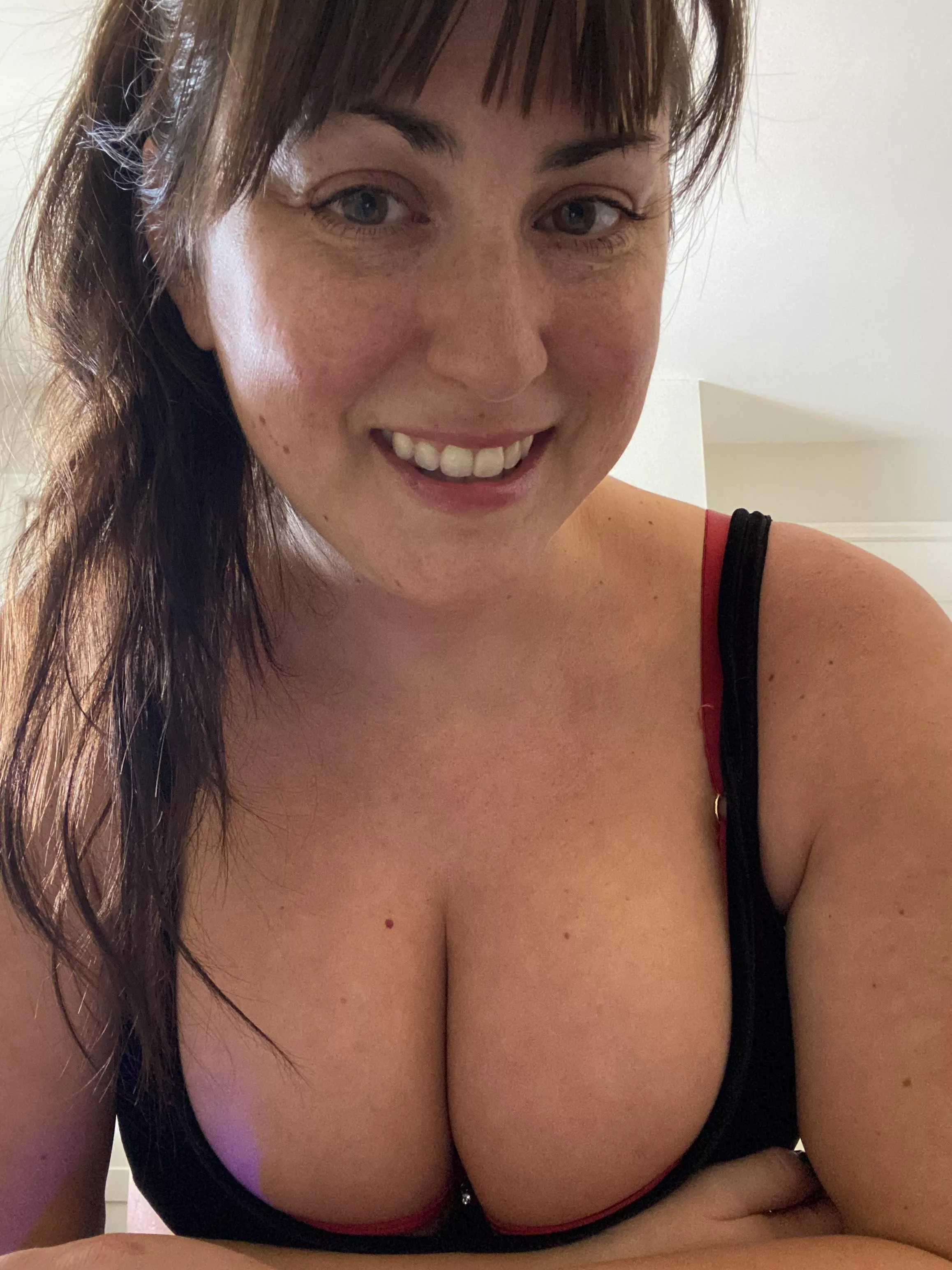 My eyes are up here…