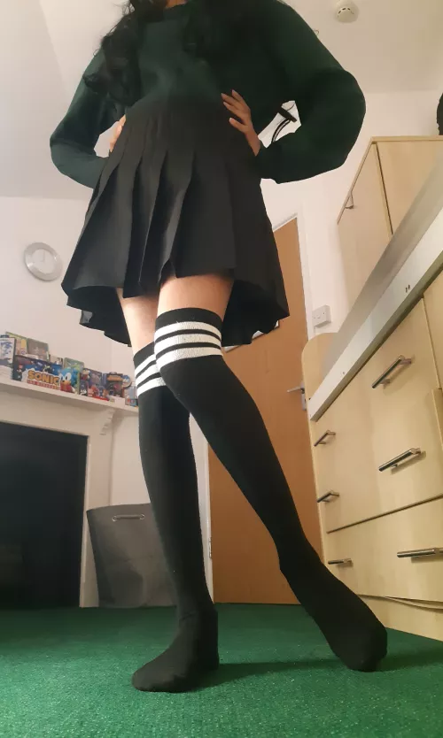 people say I have very feminine legs