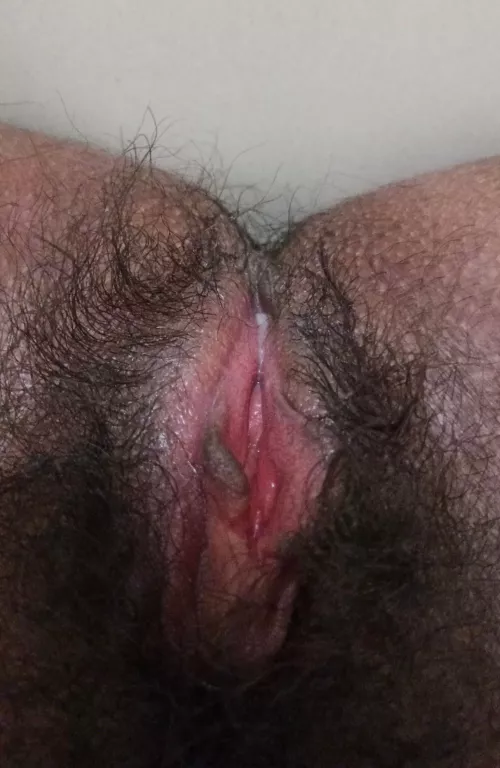 Woke up feeling naughty today 😉 (24f) (virgin)