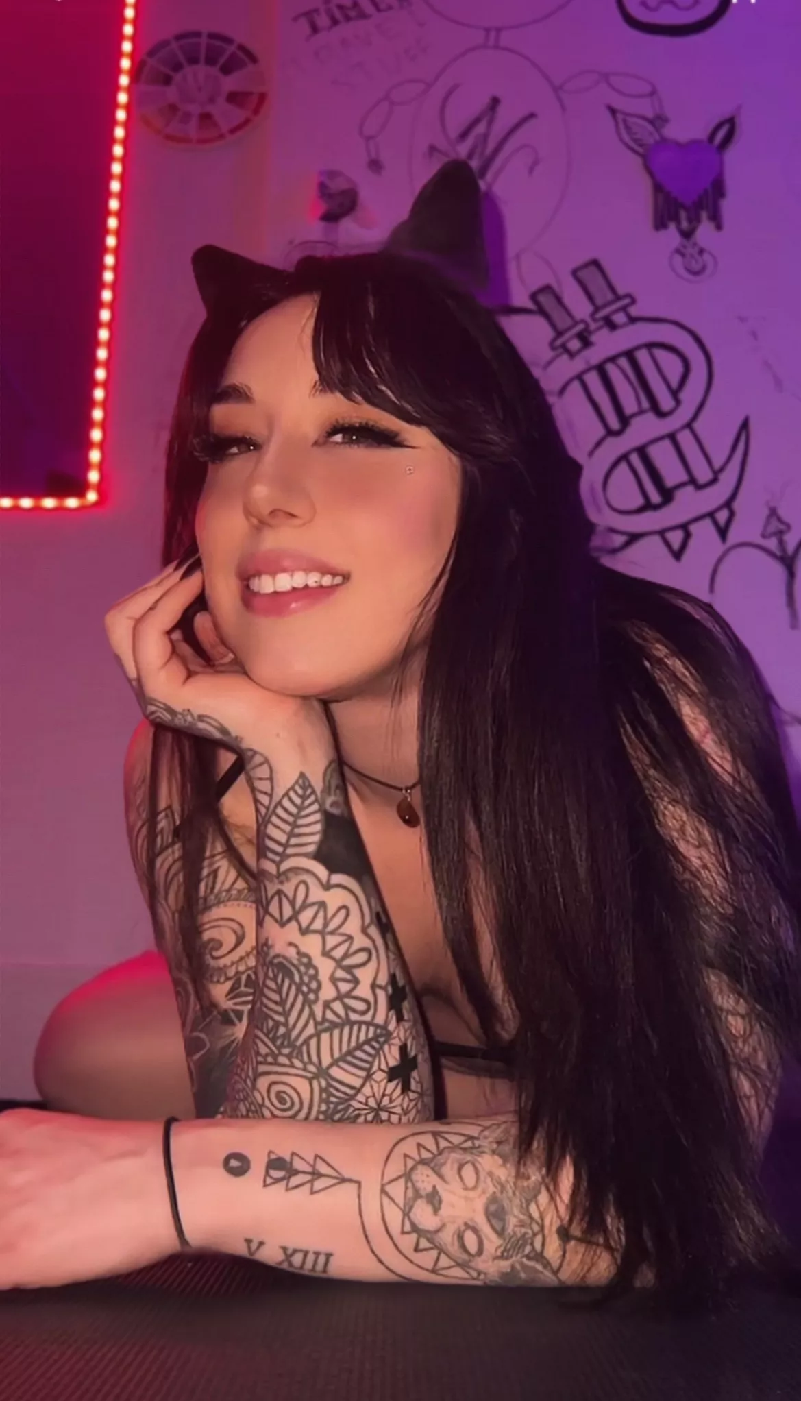 Would you like to spank me while I wear my cute little cat ears? 😼