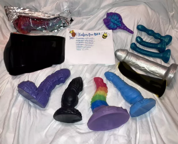 [WTS] (Bump) 8 Sculptures Still Available for Adoption & Free Shipping on Bundles