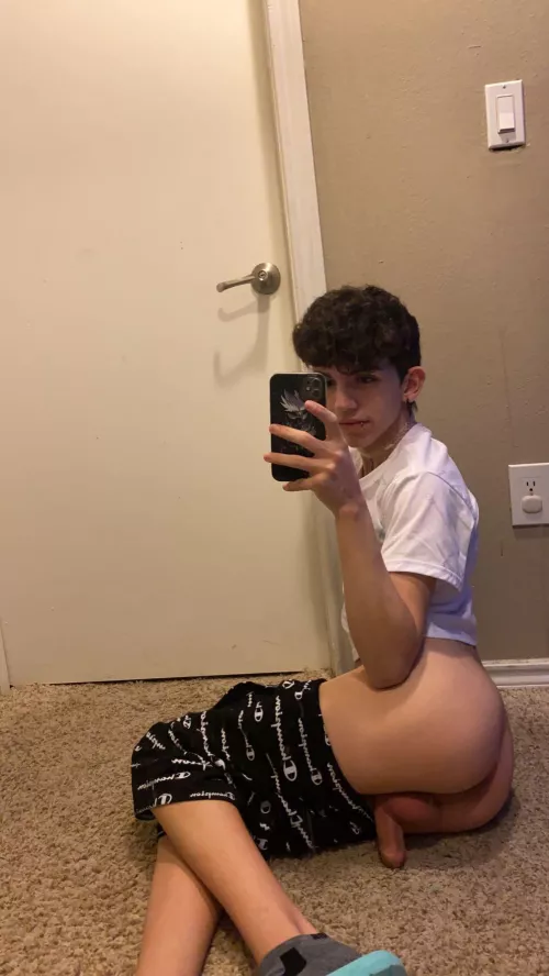 [18] Oops it slipped😨😏