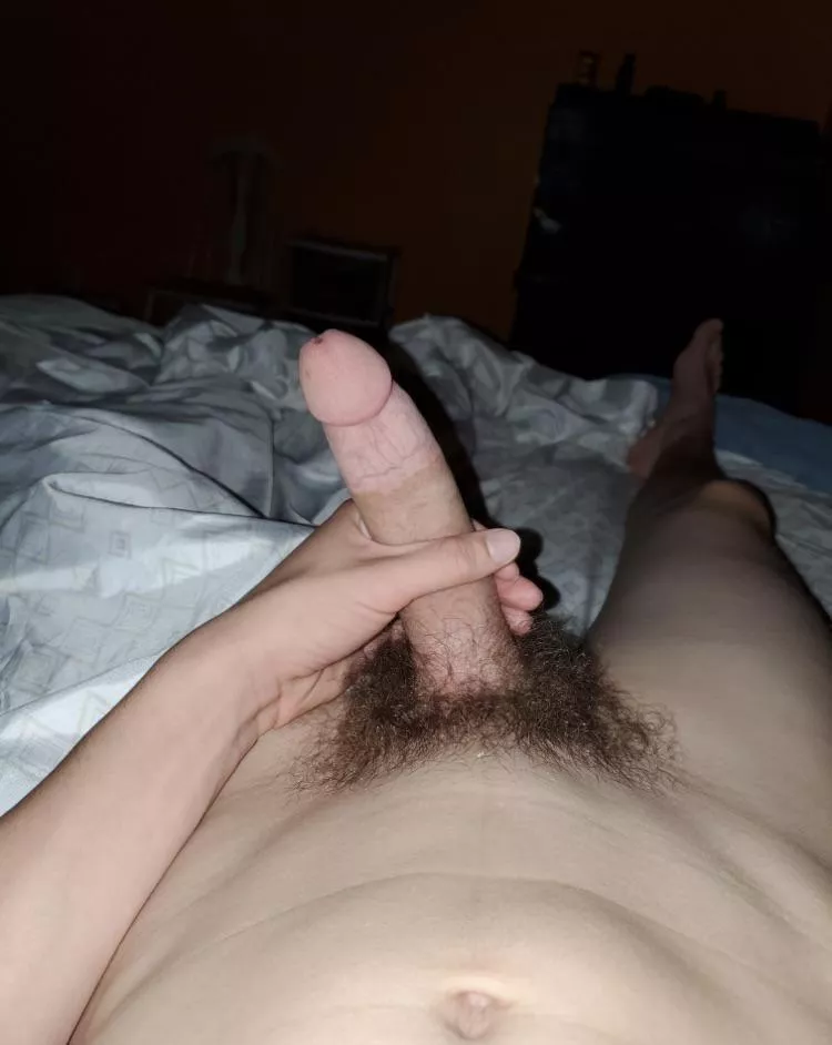 18 so horny dm me