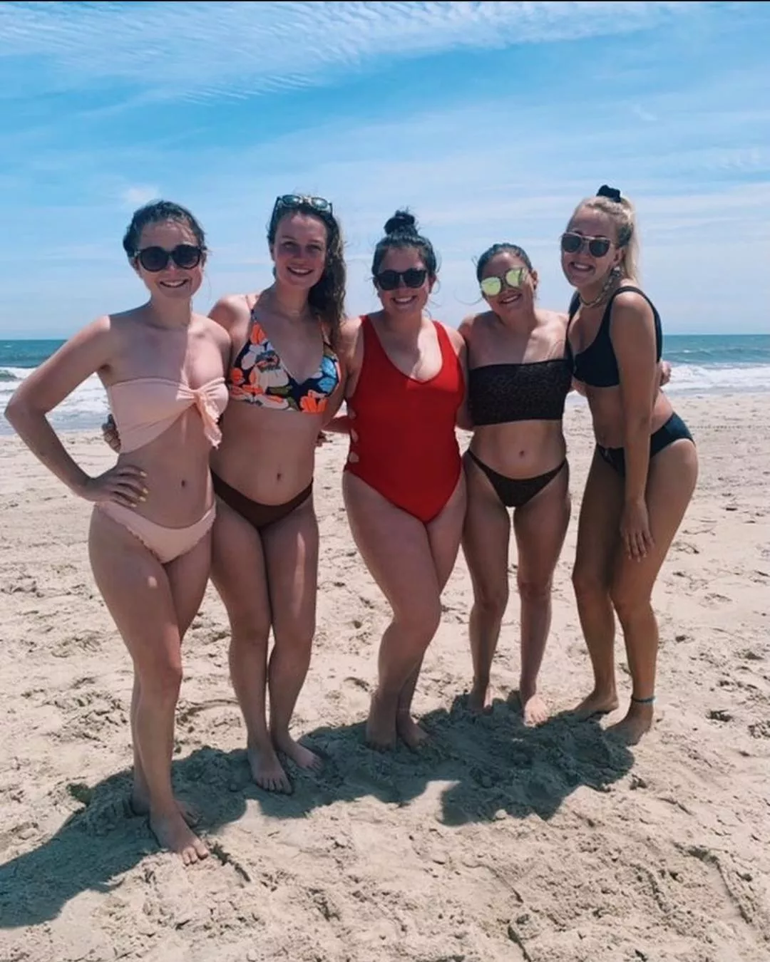4, 1, 5, 2, 3. Beach gals
