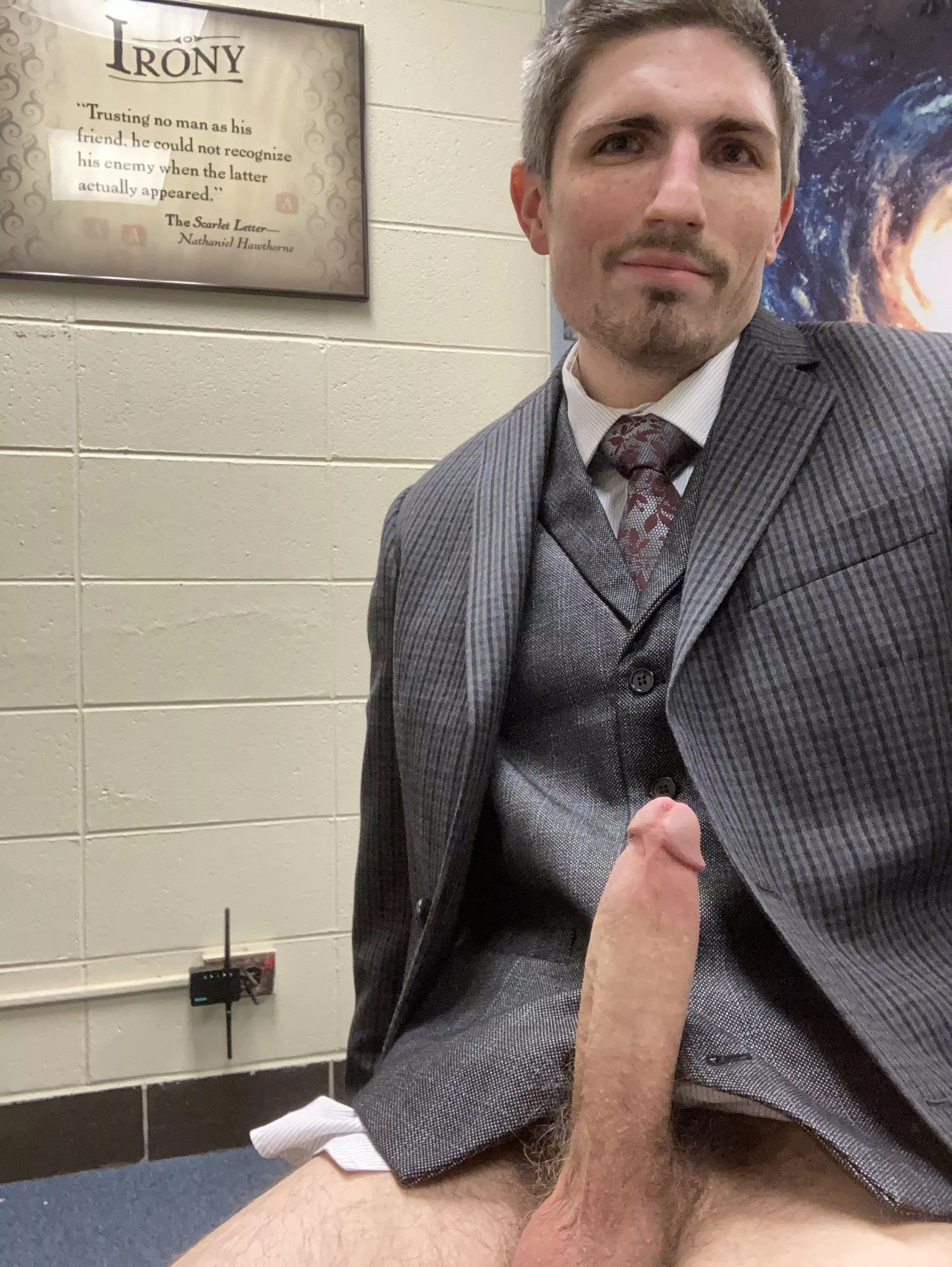 Can I see the inside of your cubicle?