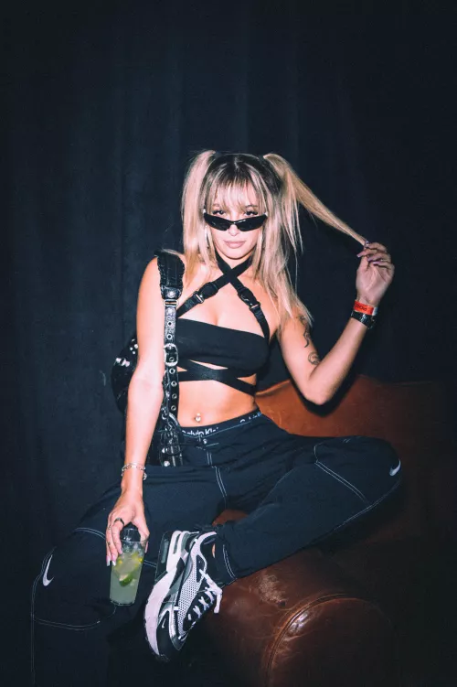 Cum inside me or in me?