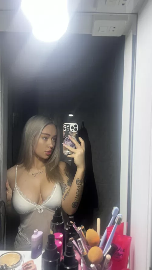 Does my ass look edible?