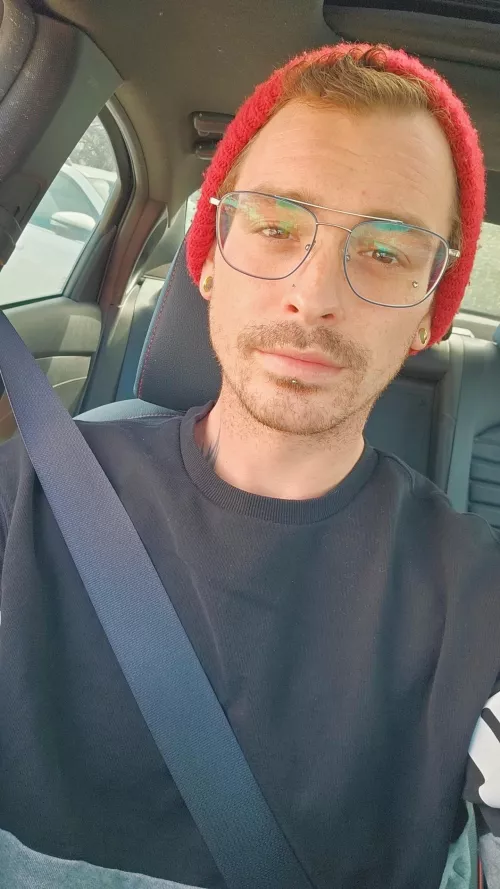 Drive thru selfies are a thing... right? 😎✌️ 20 nuggets and 2 hot fudge sundaes please... and don't forget the honey 😱