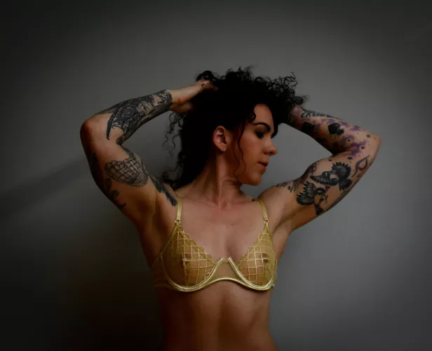 Gold is my favorite colour.