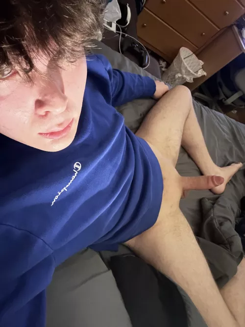 Hey babe what you looking at ?