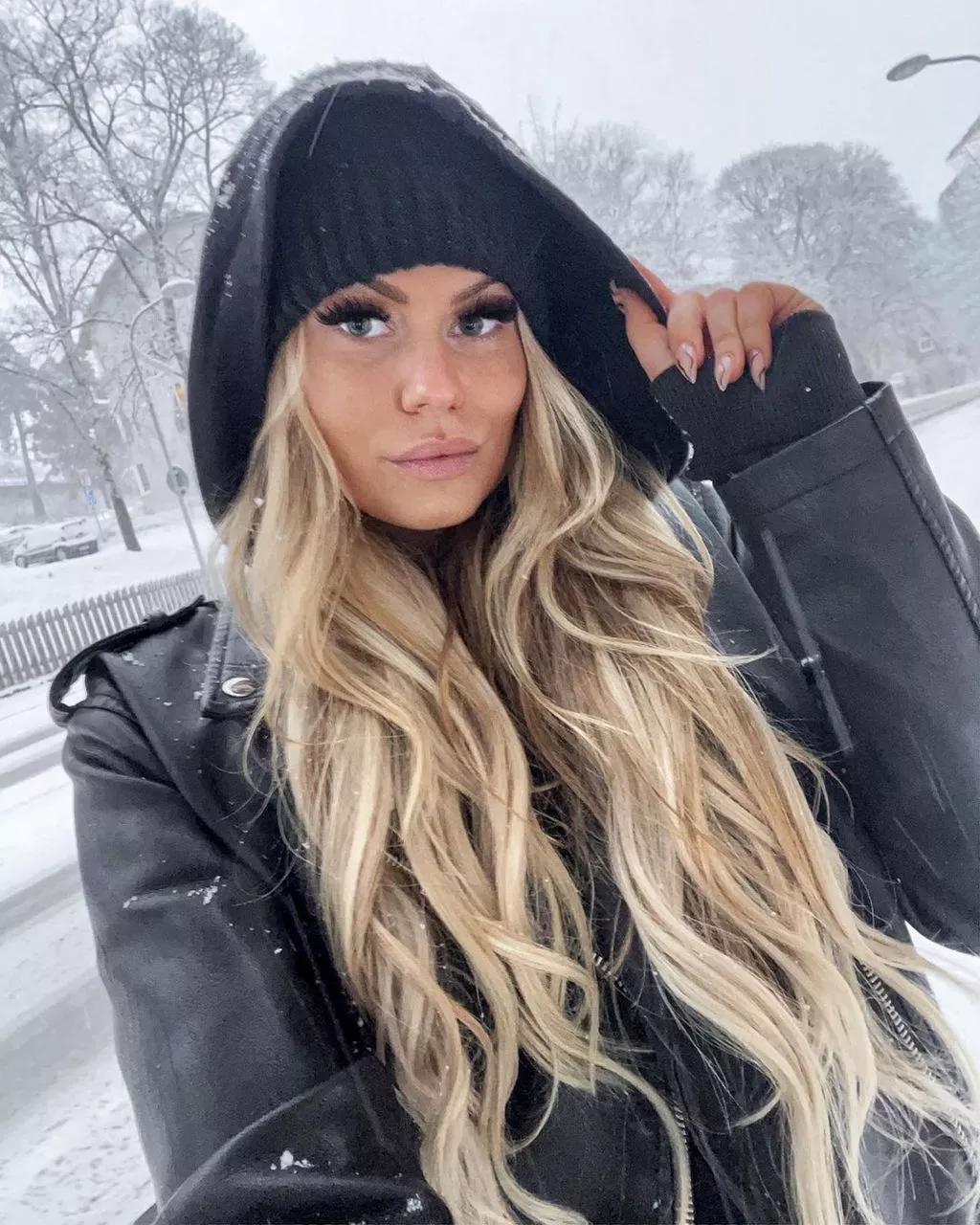 Hey everybody, hope I made your day brighter :)