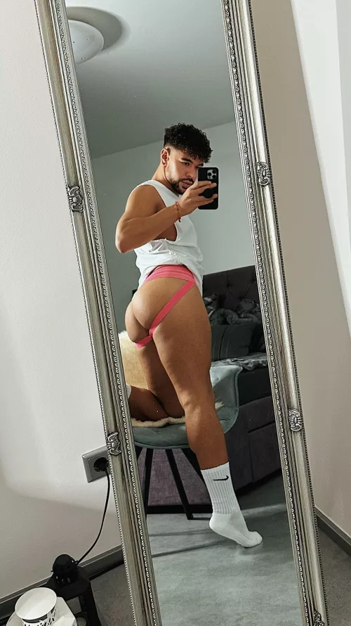 I like my nikes kept on during it