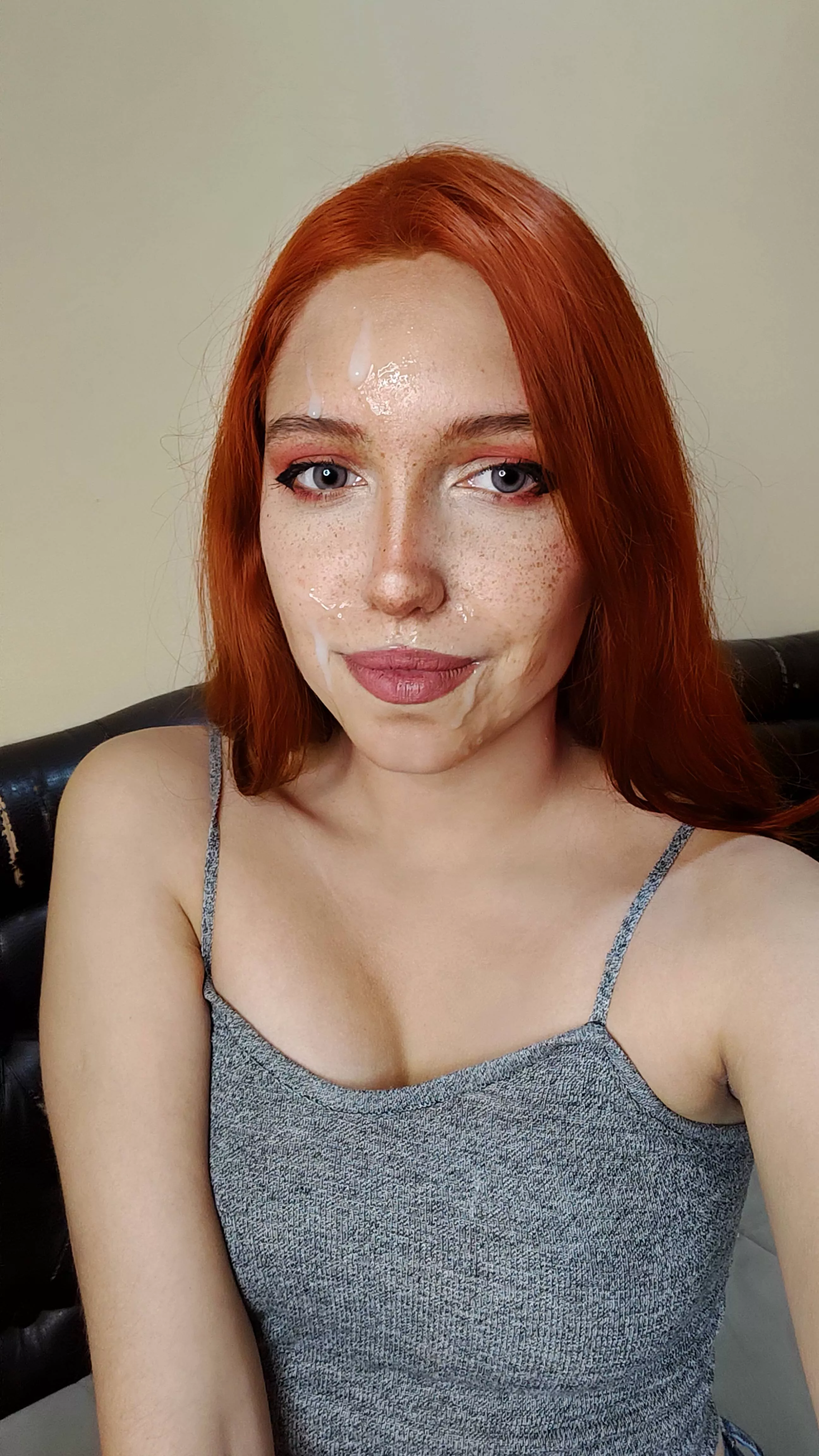 I need more cum on my face😋