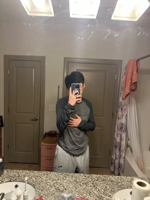 I was told I look hot in grey sweatpants, What do you think ;)