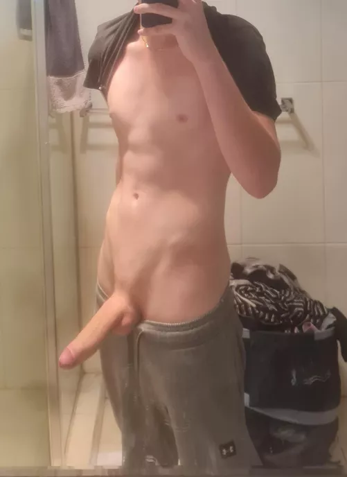 Look at my dick, not the dirty laundry