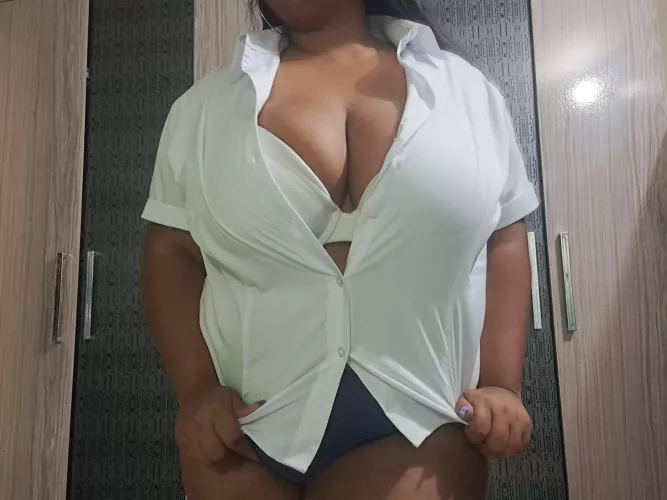 My huge tittys want some air