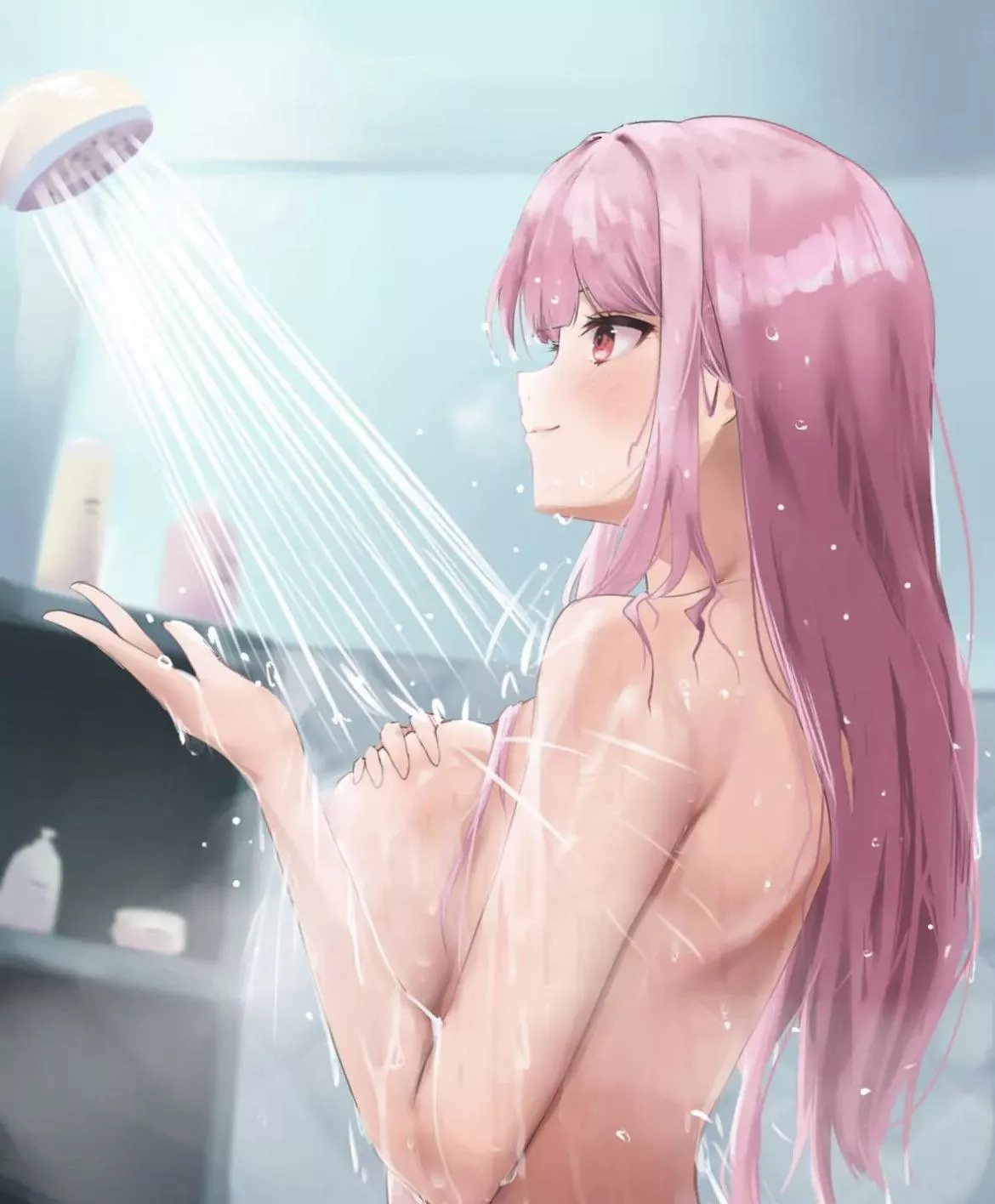 Secretly watching her shower 🥵