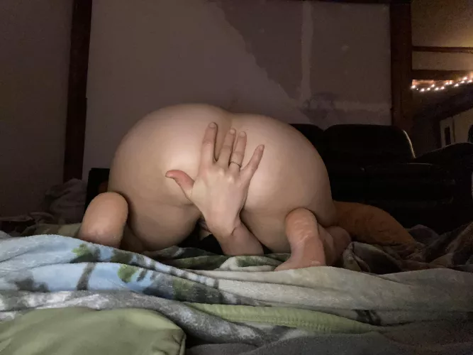 There is two mASSterpieces in this picture