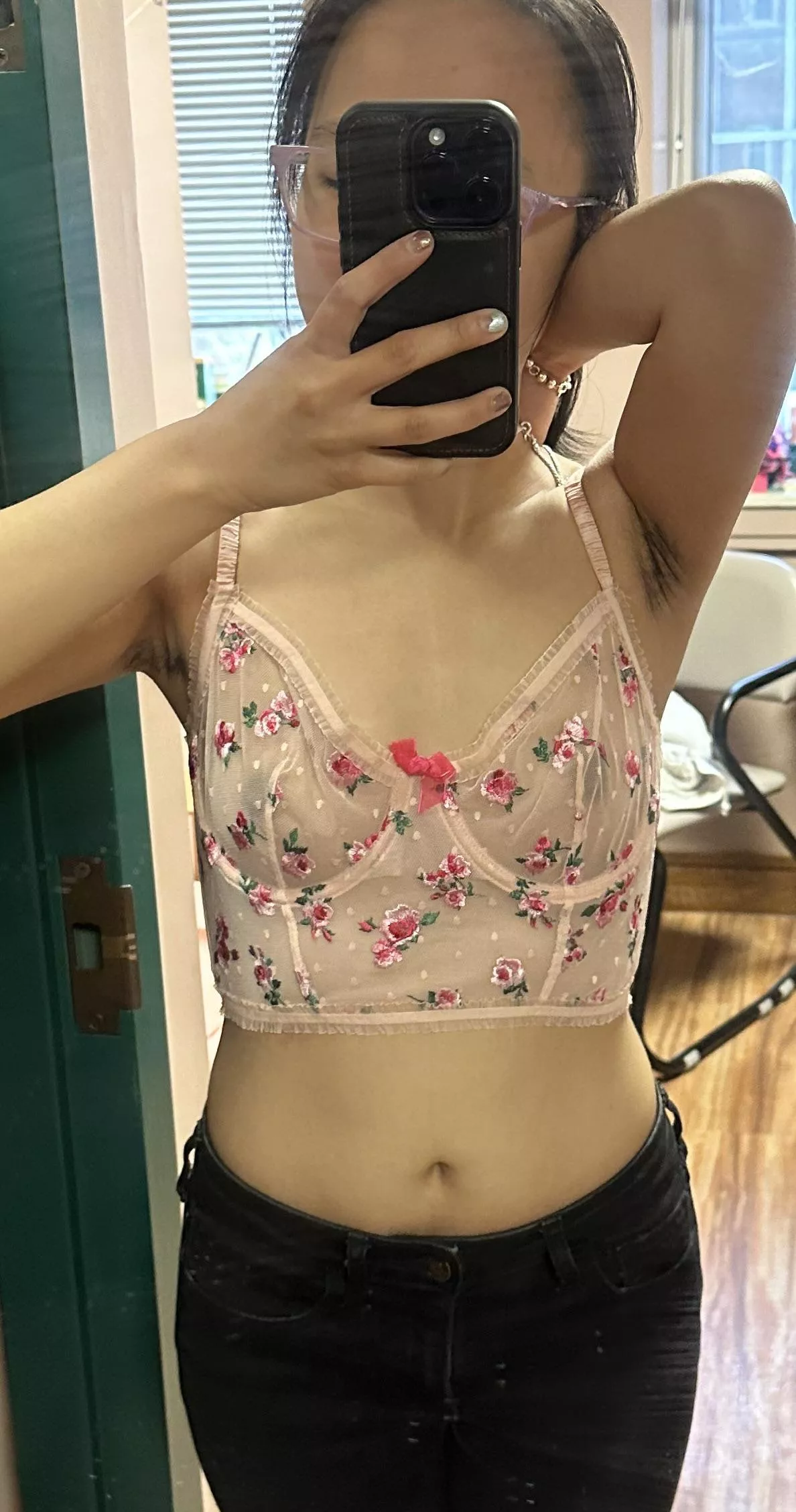 This top is cute but I don’t really fill the chest area 😭