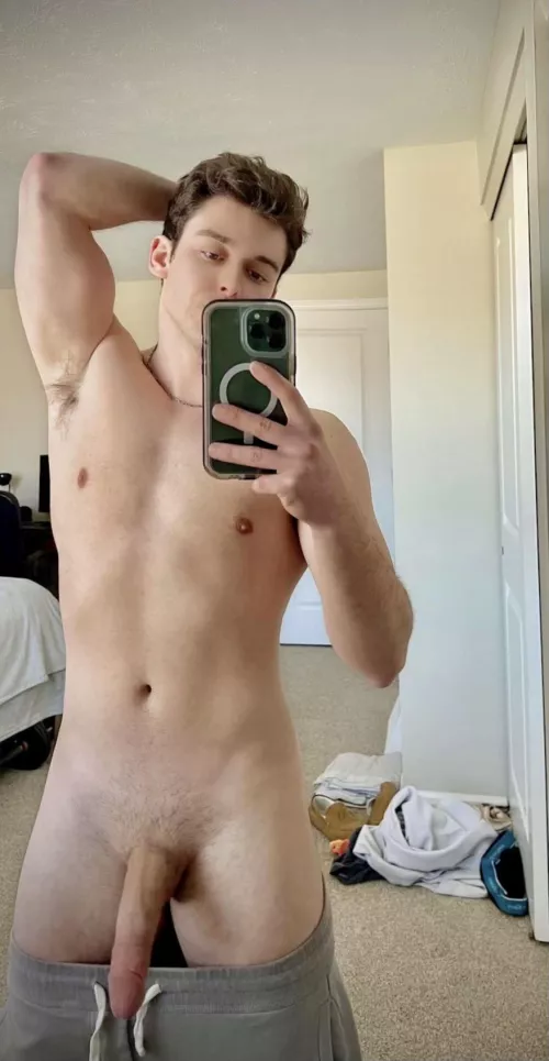 22 M lmk what you think? 🫣