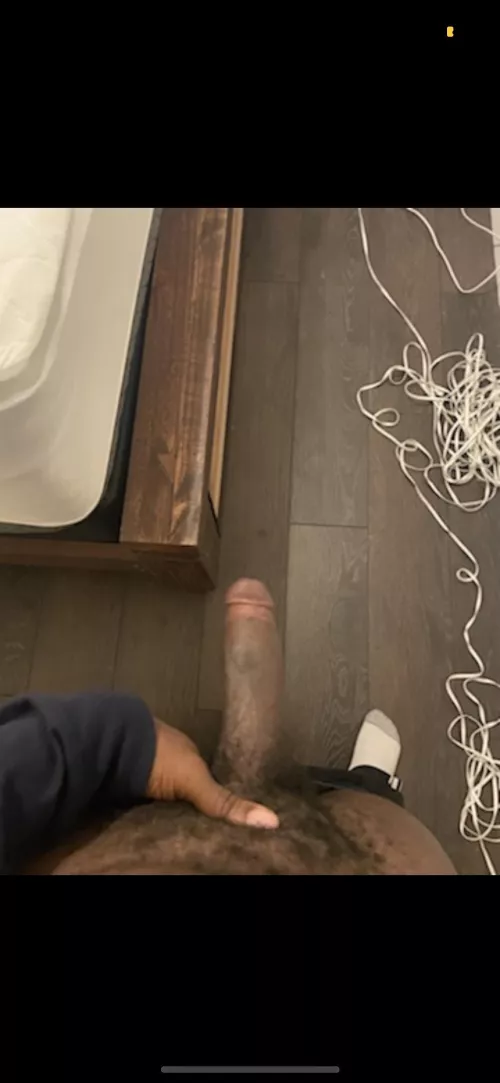 [22] str8 guy with a girl but I’m curious and ready to experiment 😈😈😈