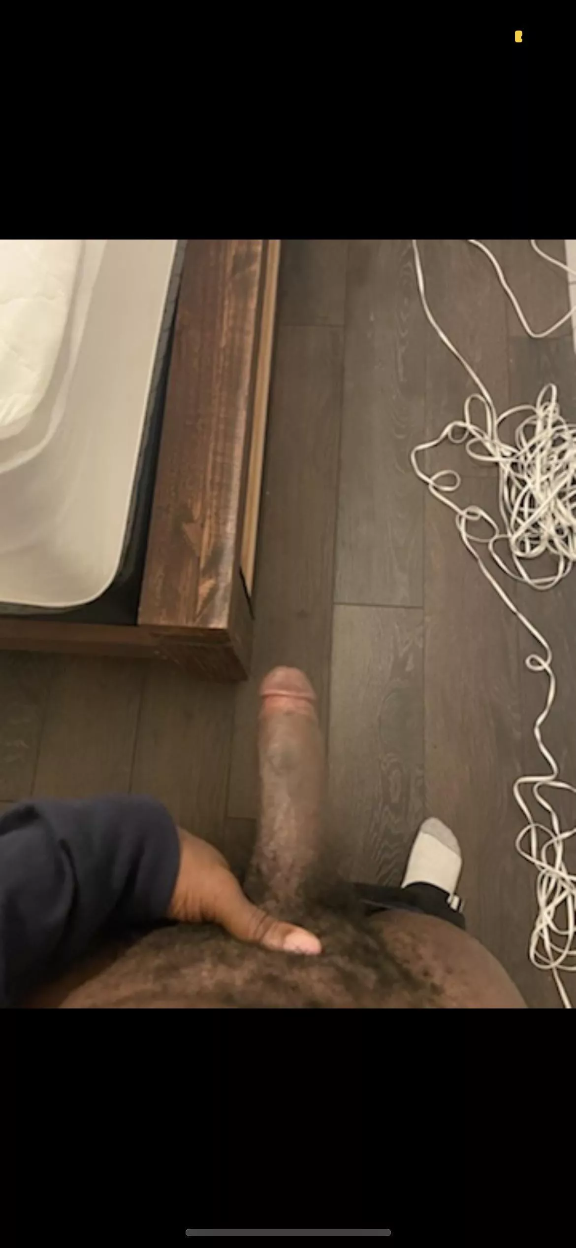 [22] str8 guy with a girl but I’m curious and ready to experiment 😈😈😈