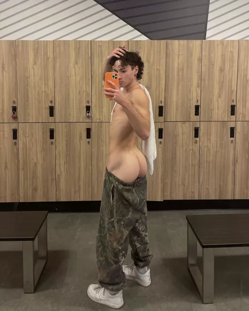 [23] late night workouts