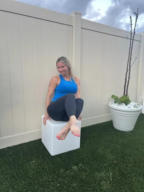 5 ft married hotwife. I love to be shared by others.