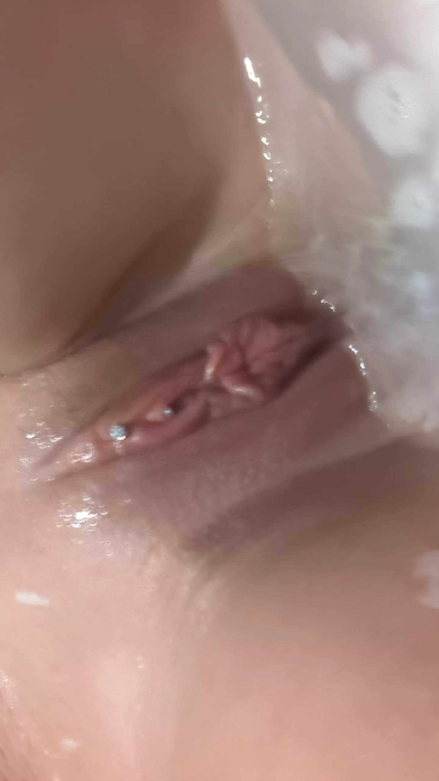 Come play with me please