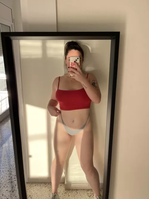 Comment yes if you would cheat on your girl with me