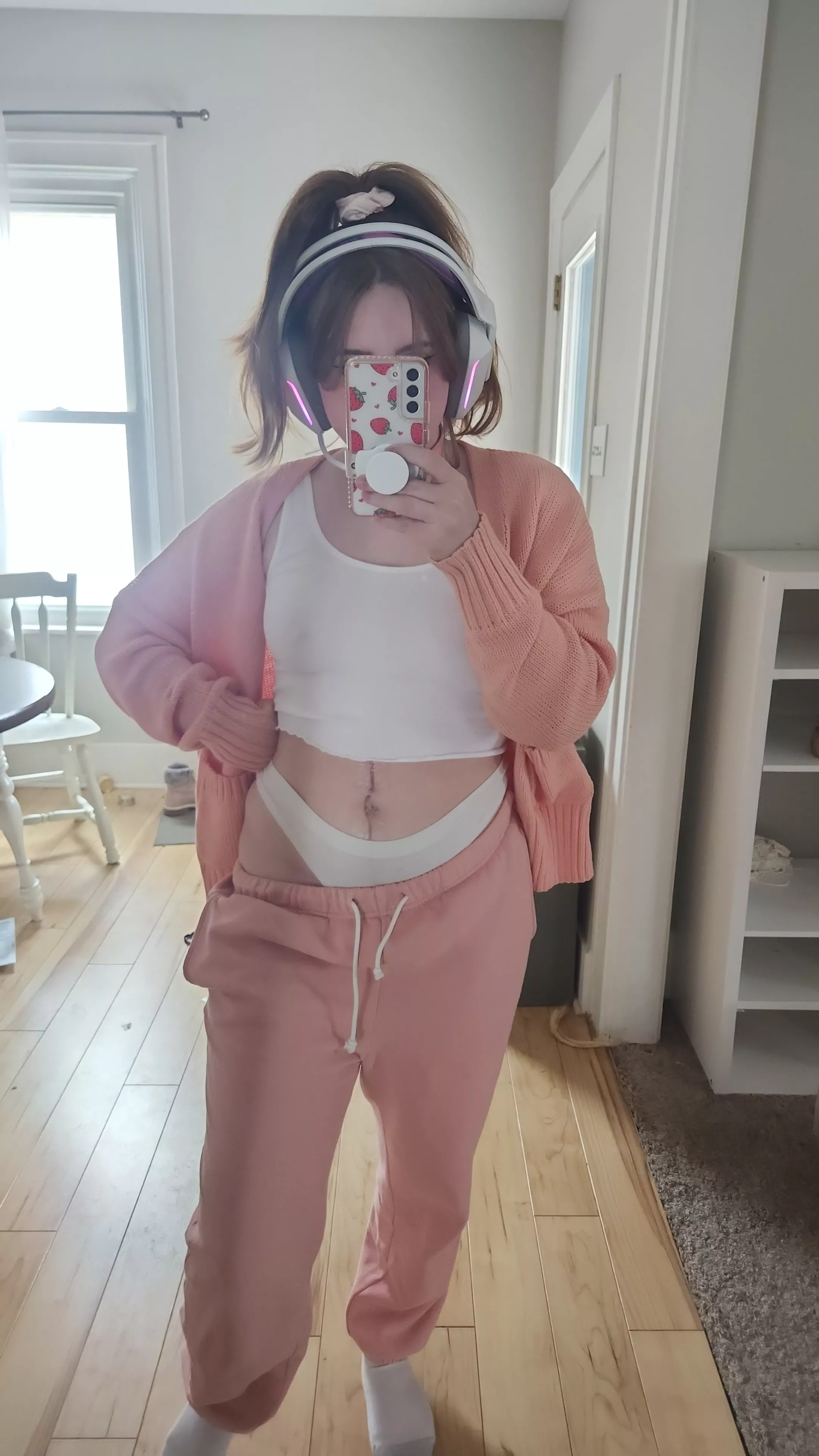 Cozy pink Sunday 💕 (f)