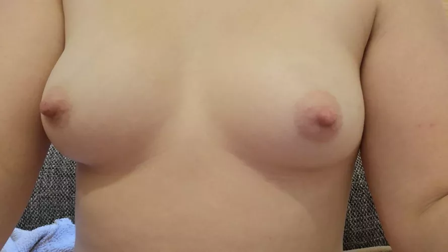 Do u like my small boobs?