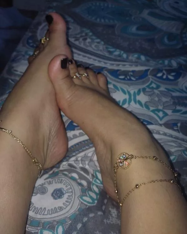 Do you have any indecent thoughts about my feet?