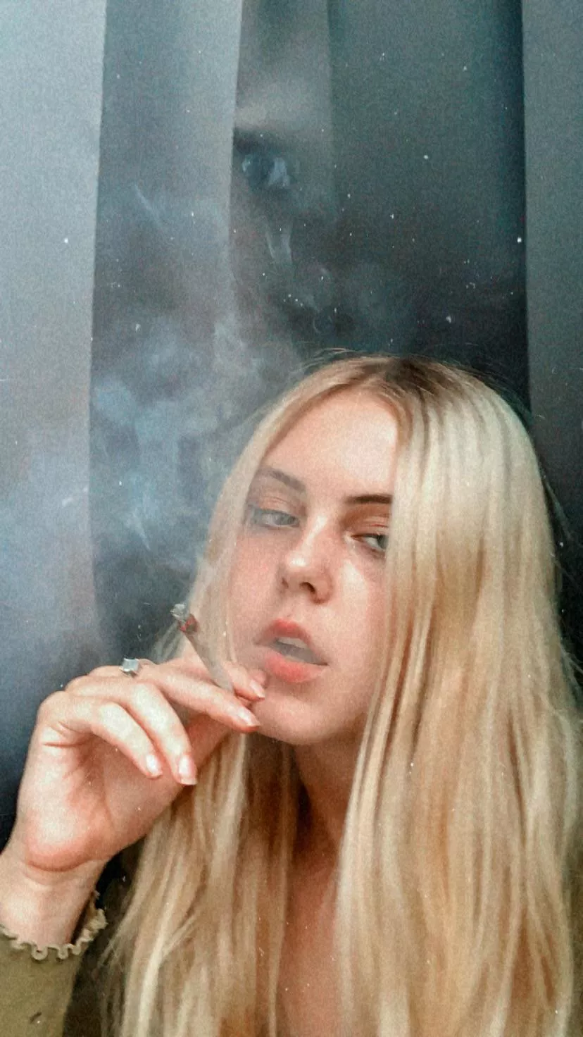 (F19) Unwinding after long day ;D