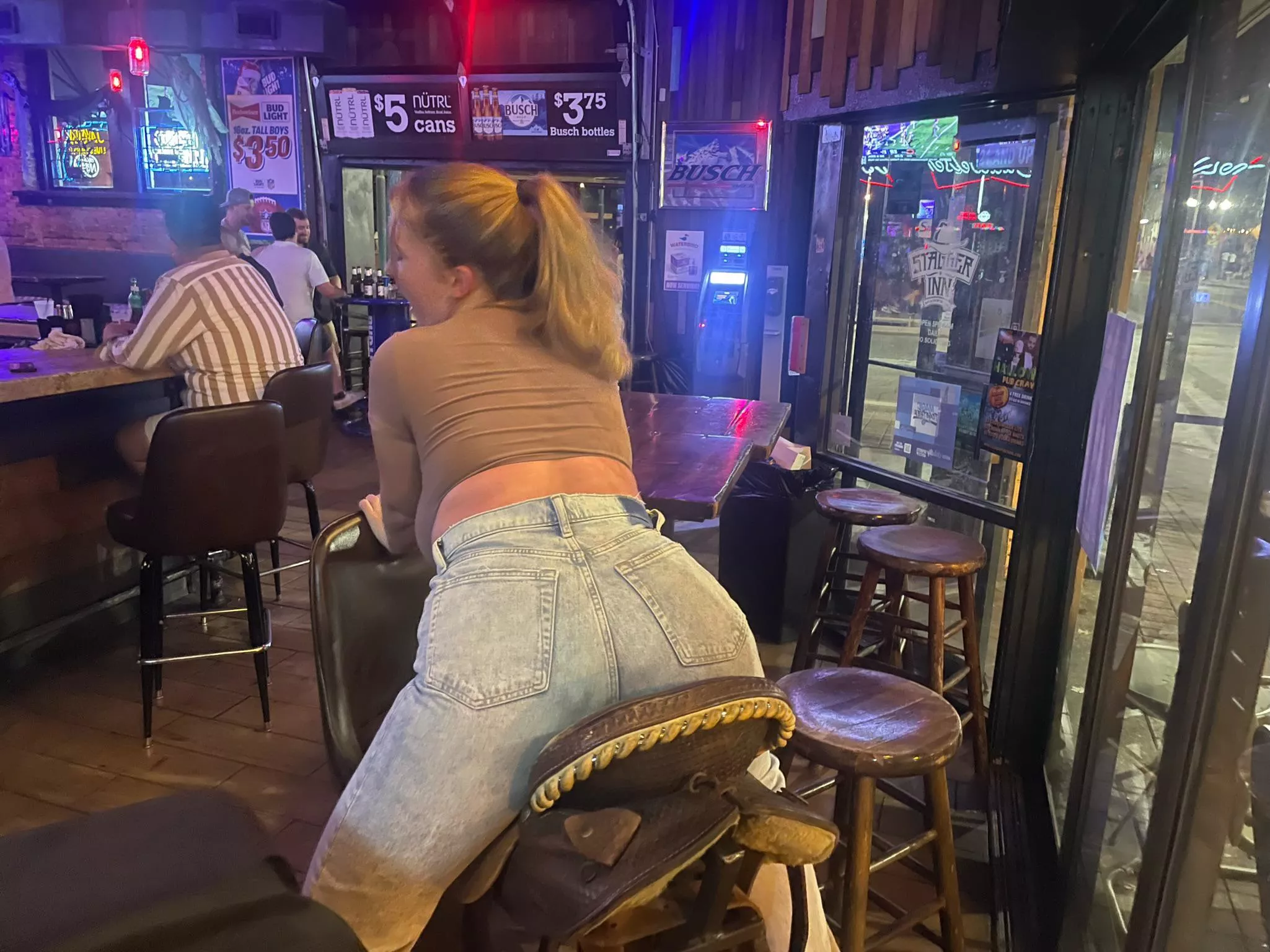 God I wish I had someone here to ride on 😫