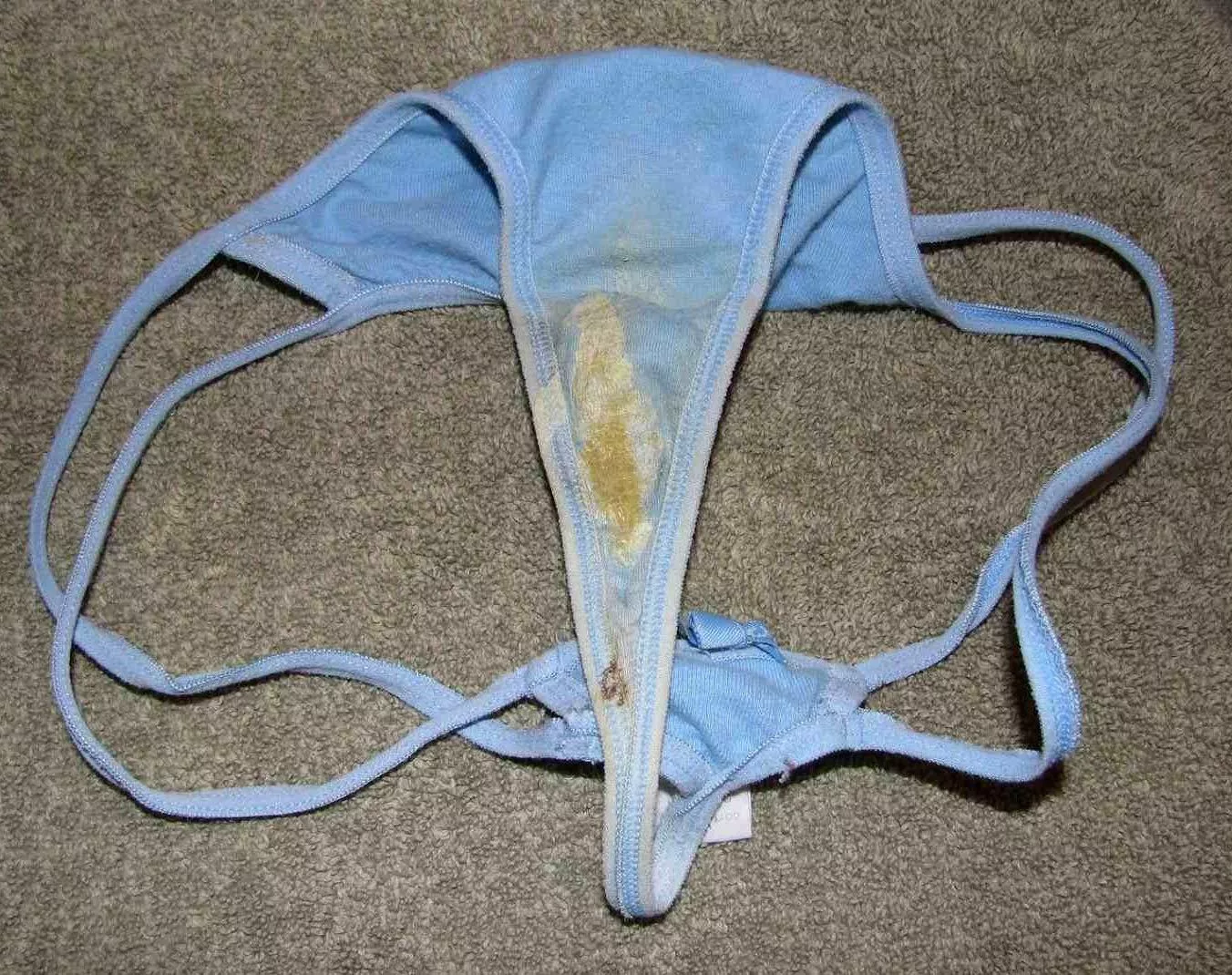 Had these on for 4 days they stink like my pussy and asshole