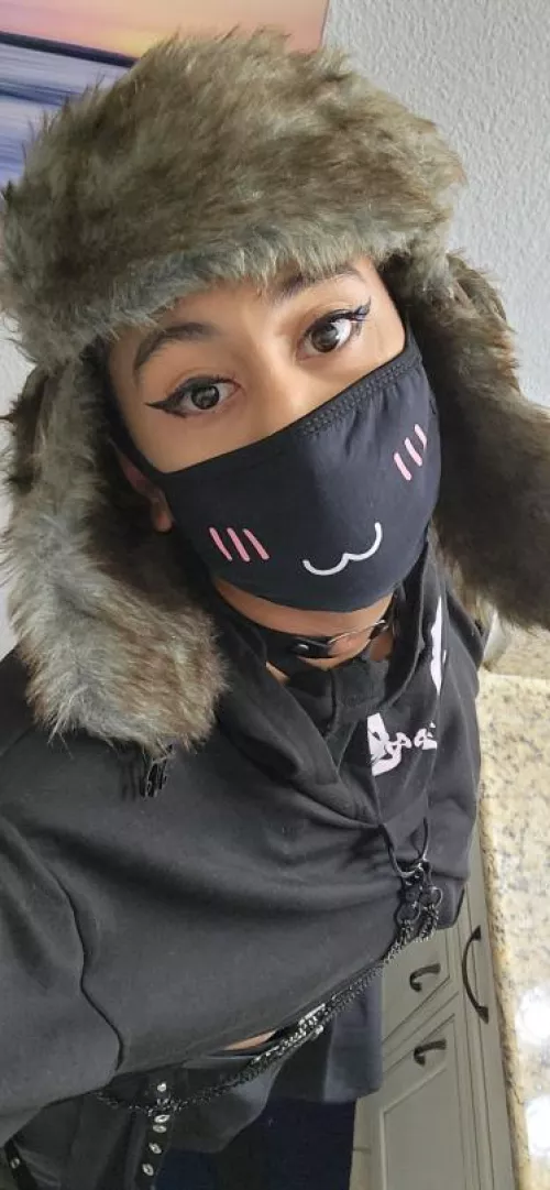 Hey look at my eyes and tell me something :3