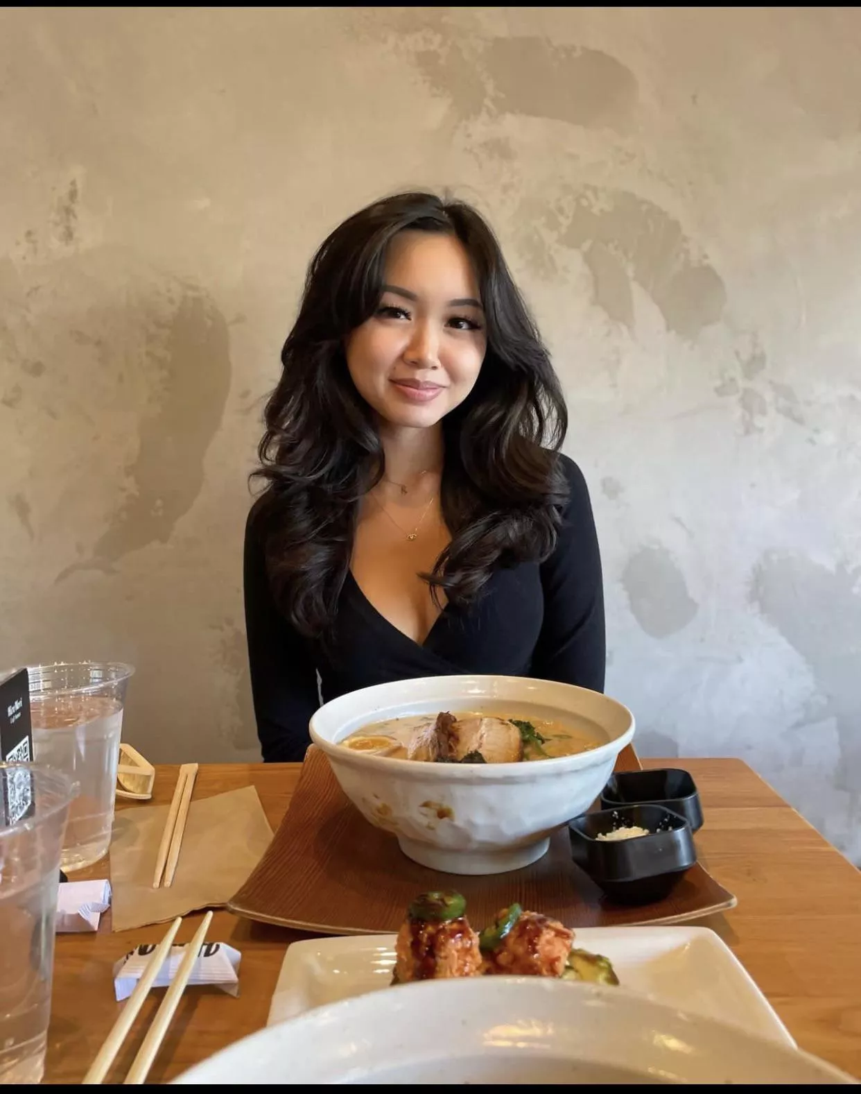 I just love her 🫶🏾🇰🇷💘