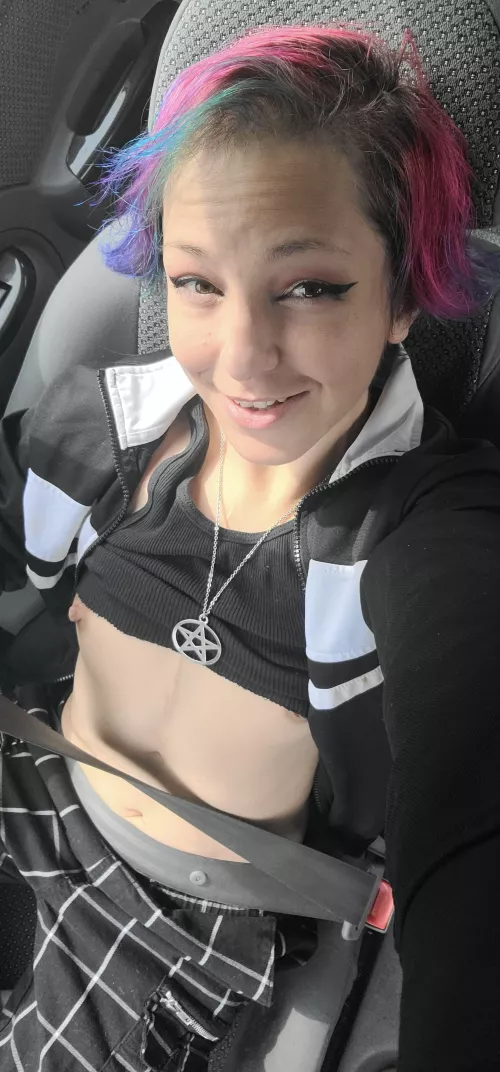 I just resaturated my hair, that's what you're looking at right?