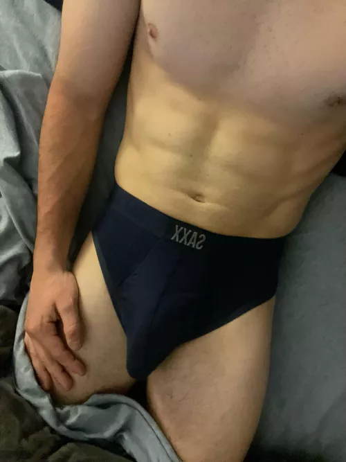 Looking for another briefs bro ;) DM