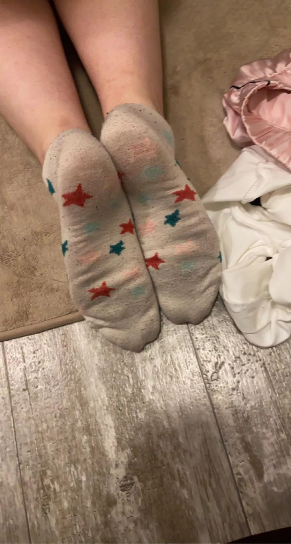 My 19 year old gfs Socks:) dm me to own and cuck me to them:)