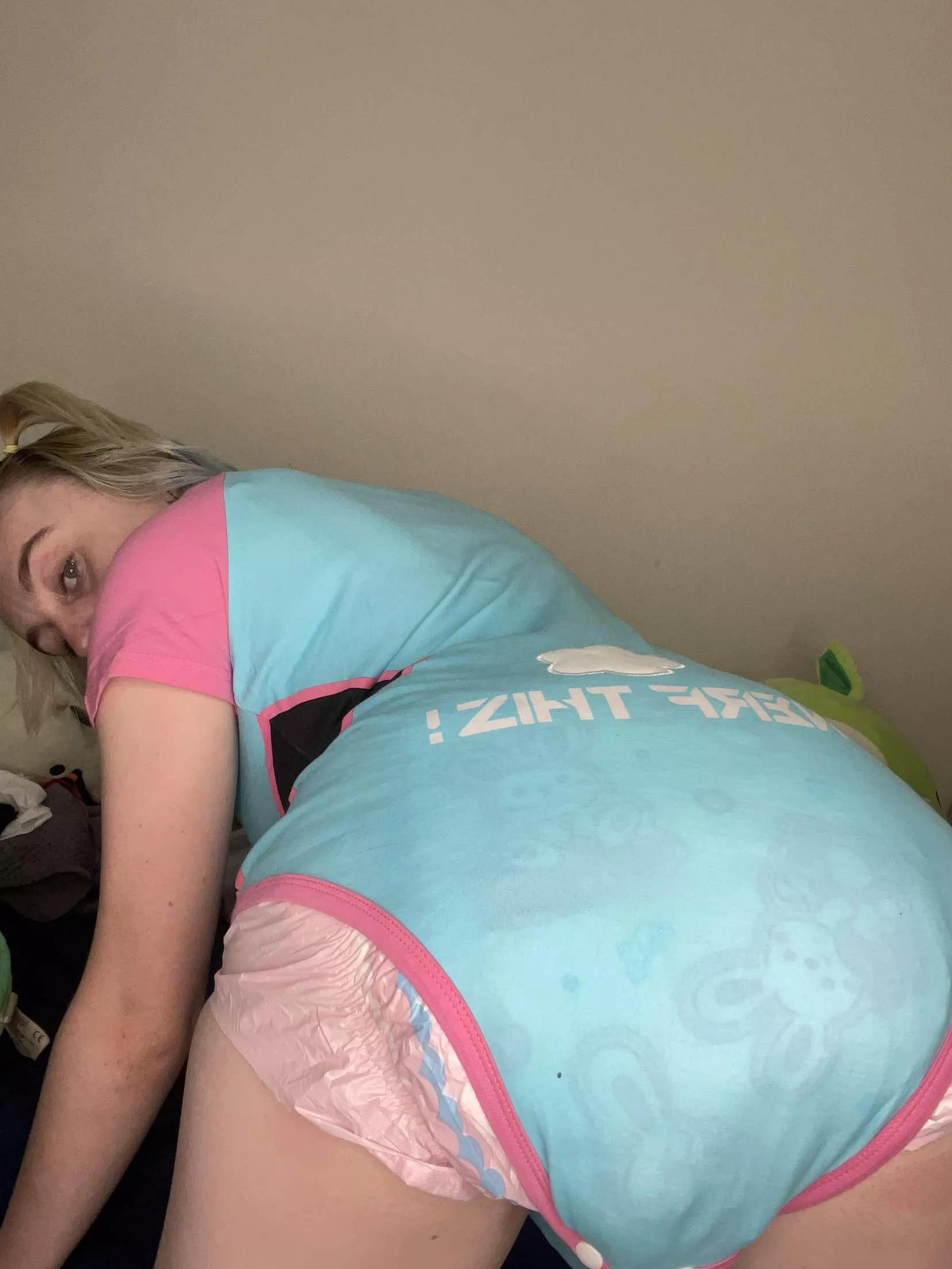 Oops 🙊 can I have help get changed ??? 🌸🥺