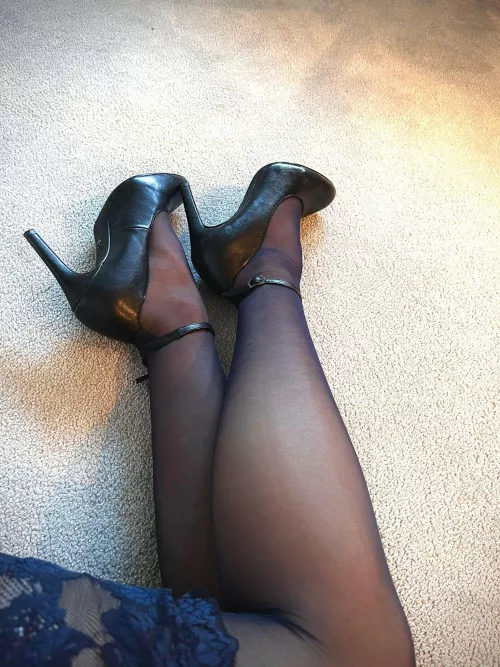 Put my heels up on your shoulder