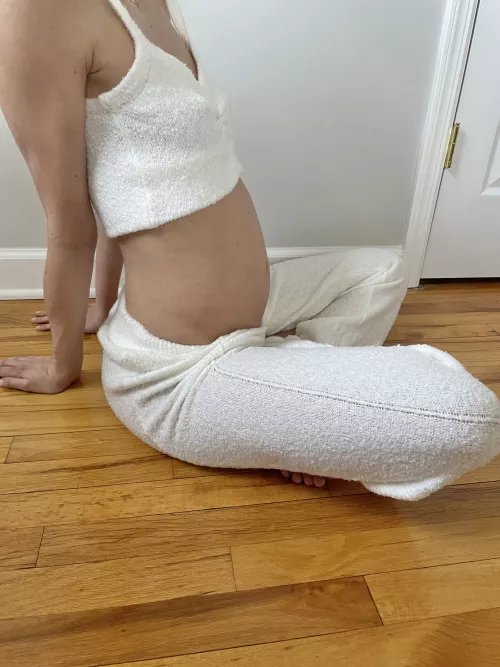 starting to feel the kicks :)