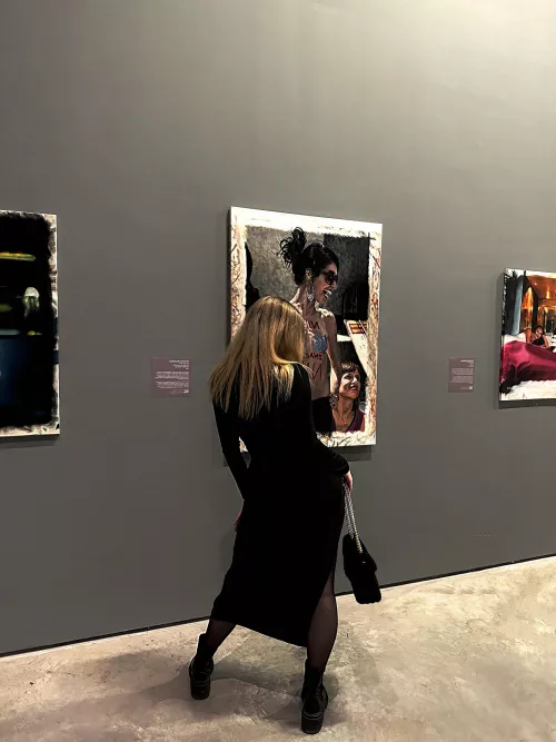 Time to grind on my pillow since there is no one to let me ride them