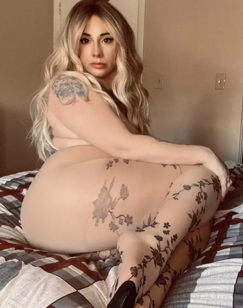 Want to see me in all kinds of nylons?