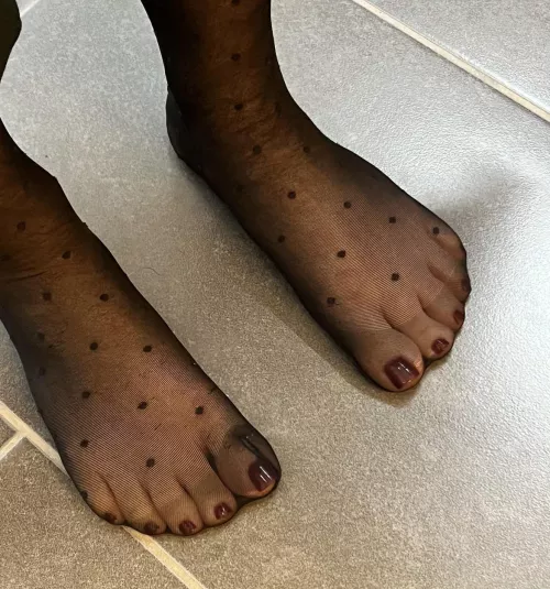 With or without my topstockings?